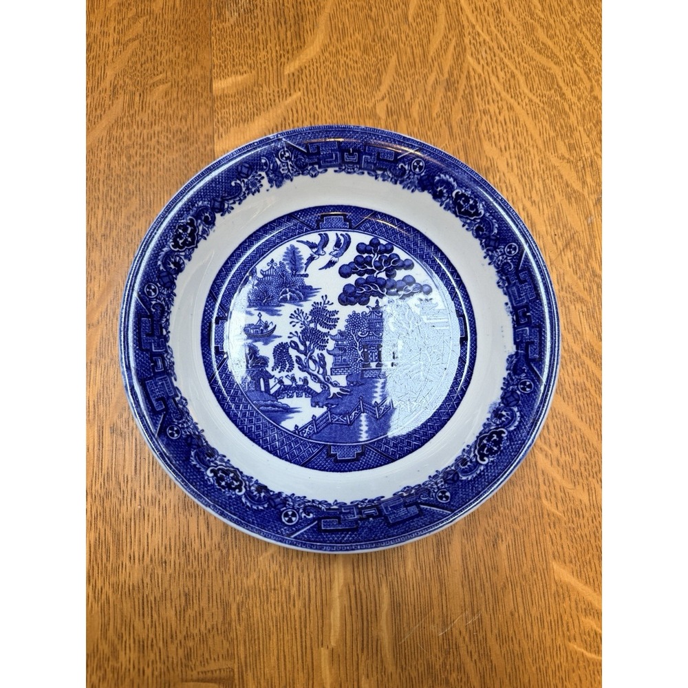 Vintage Newport Pottery England Blue Willow 8" Bowl Excellent